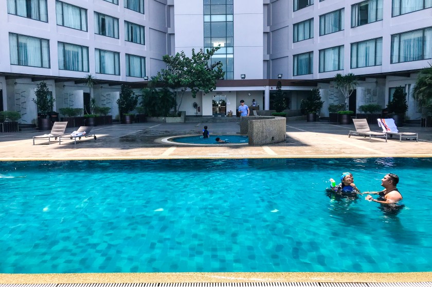 8900DE81-D394-45DF-9102-63F21858973B